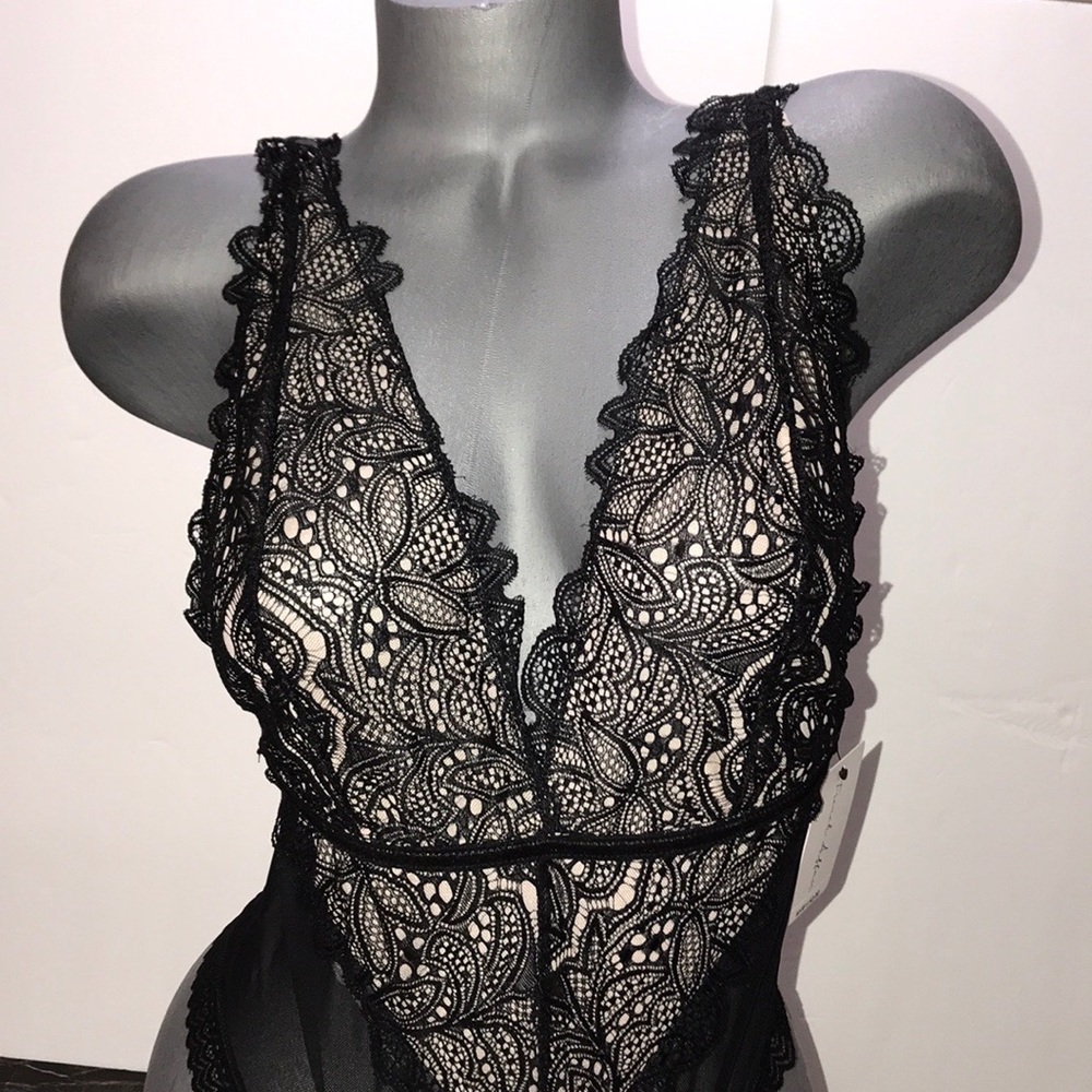 French Affair Sexy Bodysuit Lingerie Teddy. - Picture 9 of 13
